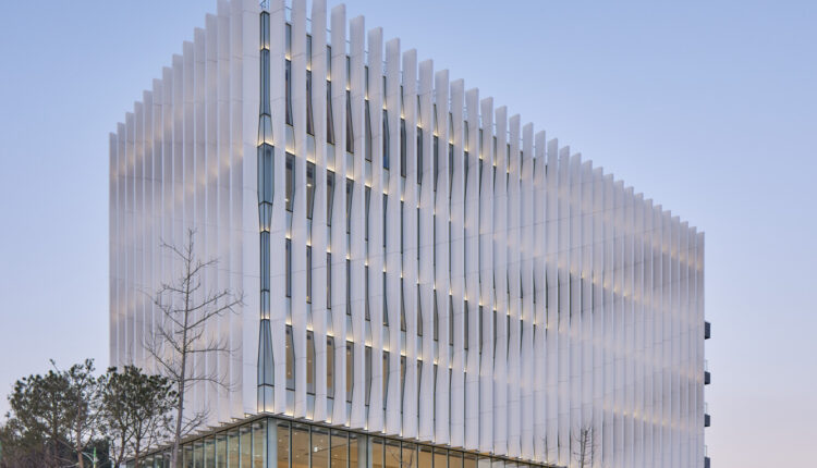 JOHO_Wave Louver Office Building-27